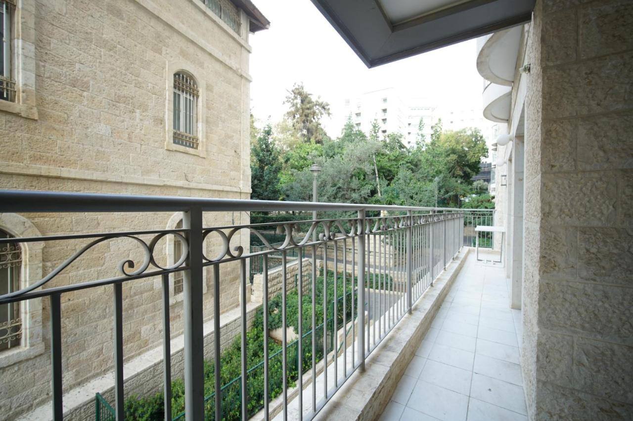 Harav Kuk Modern Apartment By Nimizz Ierusalim Exterior foto